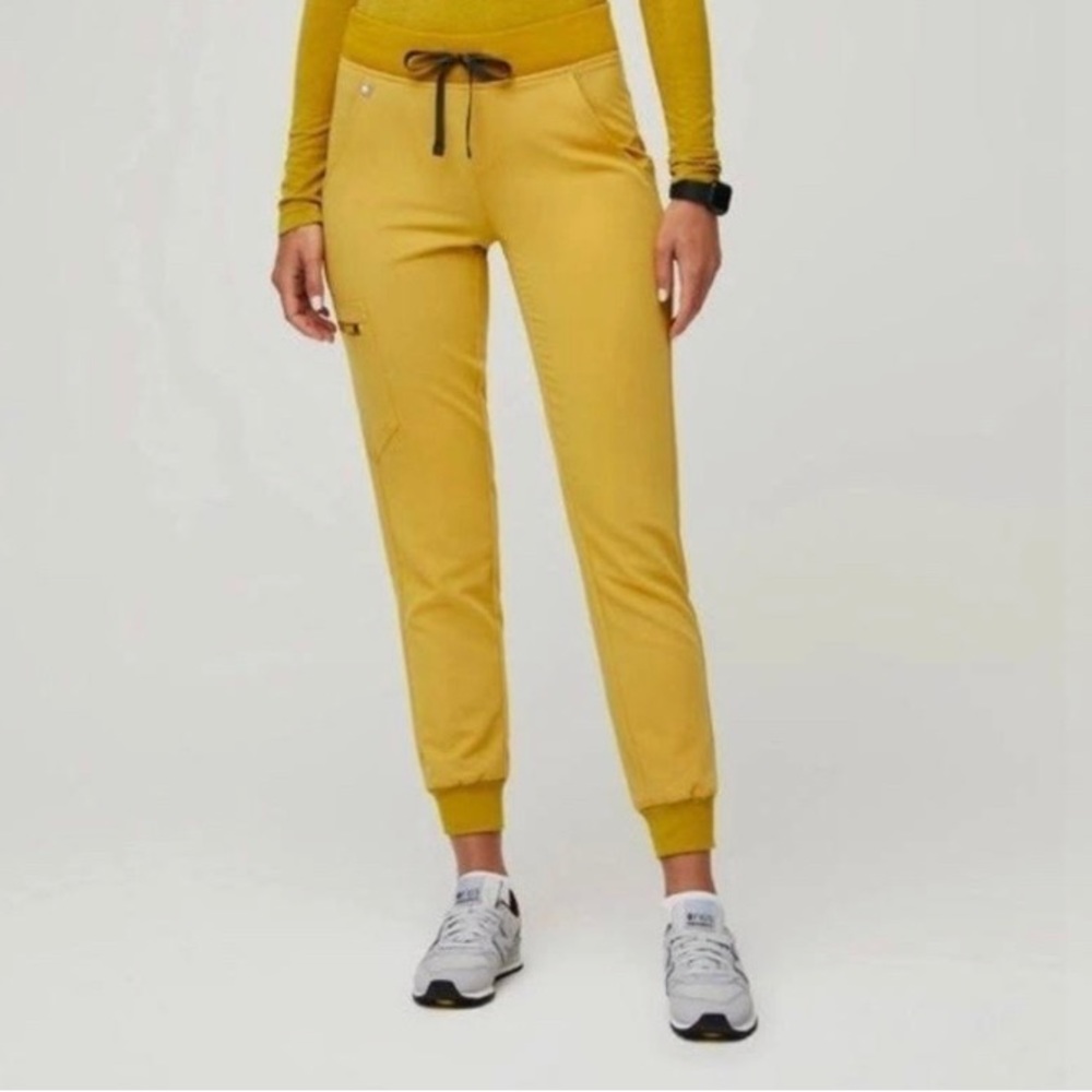 Figs Medium Zamora Jogger Scrub Pant - Light Gold